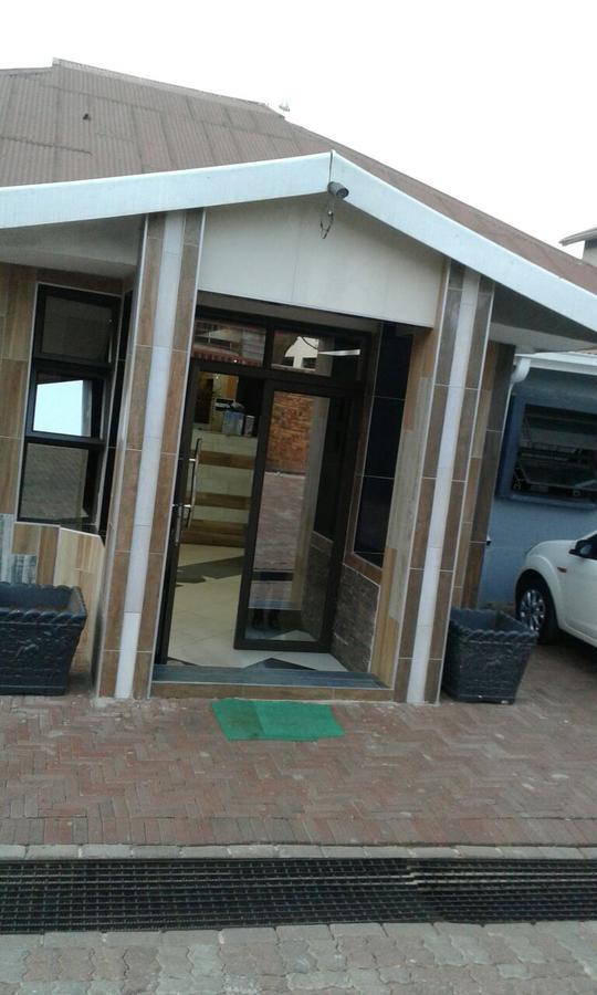 Central Lodge Hotels Johannesburg Exterior photo